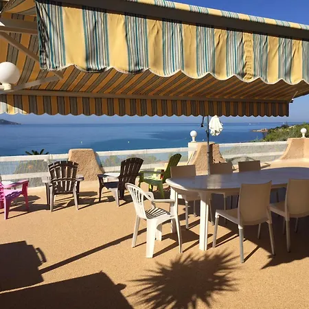 190 M2 En Bord De Villa *
